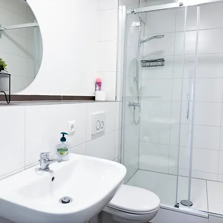 Modern Living Studios Karlsbad Extérieur photo