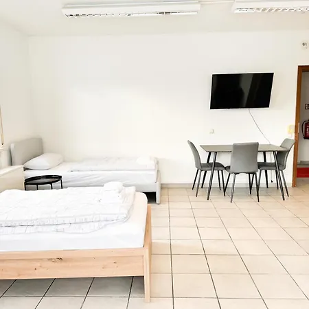 Modern Living Studios Karlsbad Extérieur photo